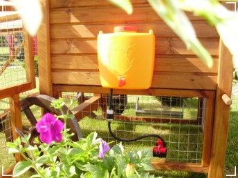 Поплавковая поилка с фильтром и баком на 9 литров